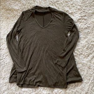 Green v neck long sleeve